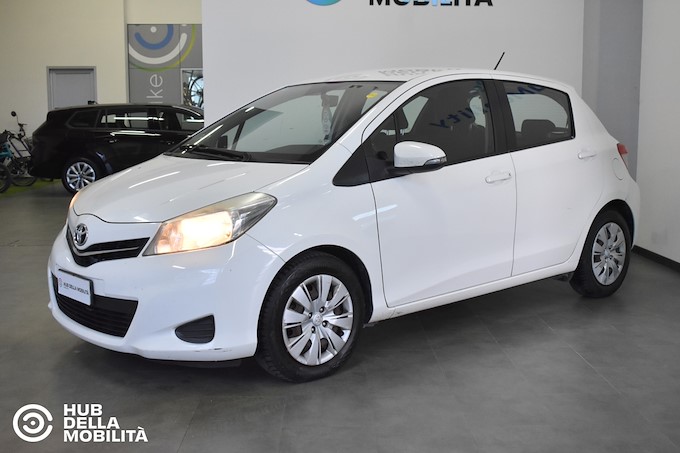 TOYOTA Yaris 1.4 D-4D 5 porte Active